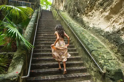 Queens-Staircase-Nassau